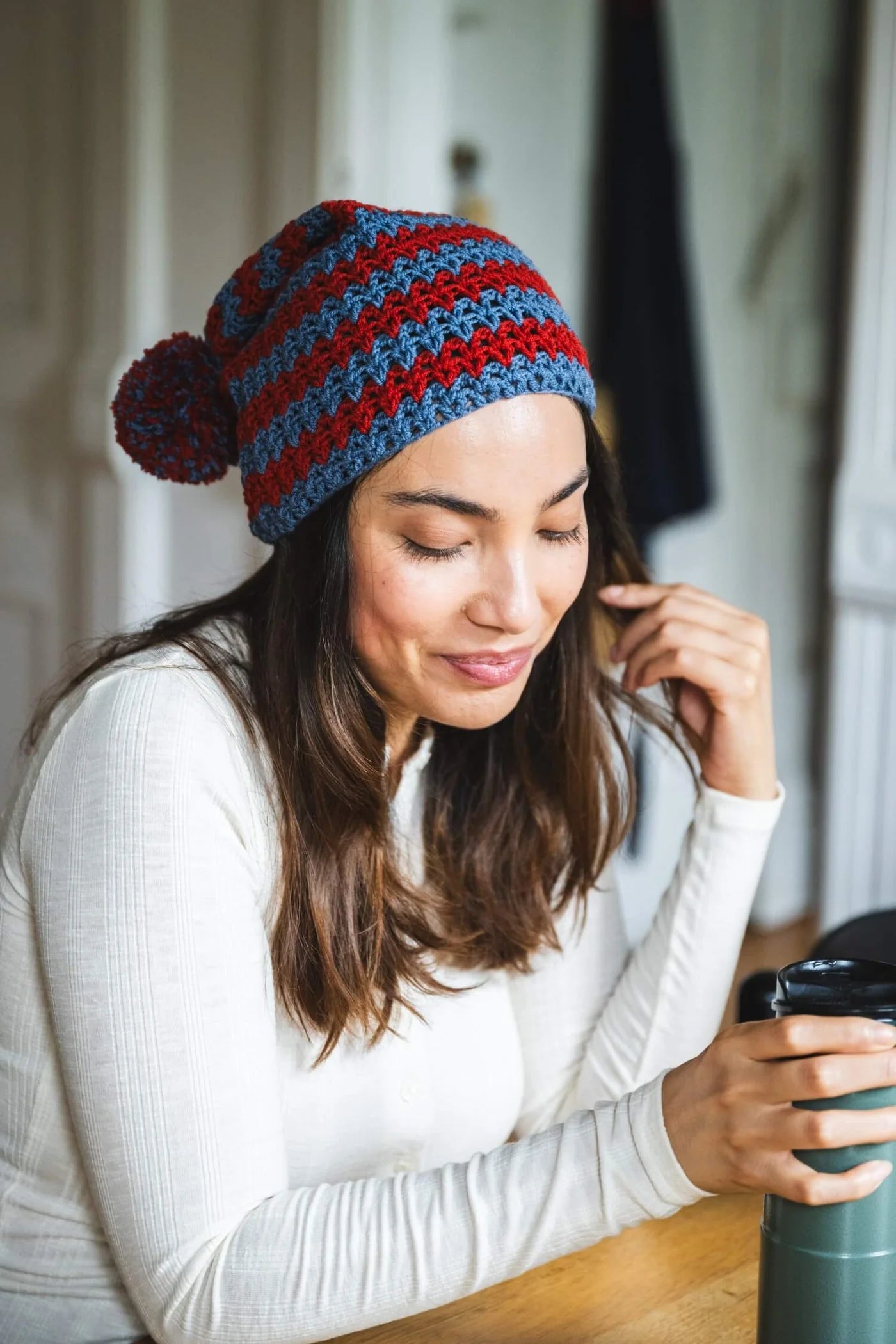 V-Stitch Hat (Crochet) From Lion Brand Yarn - FREE DIGITAL