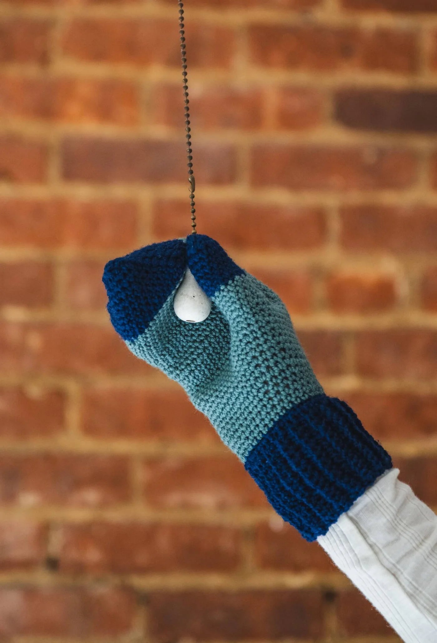 Colorplay Mittens (Crochet) From Lion Brand Yarn - FREE DIGITAL