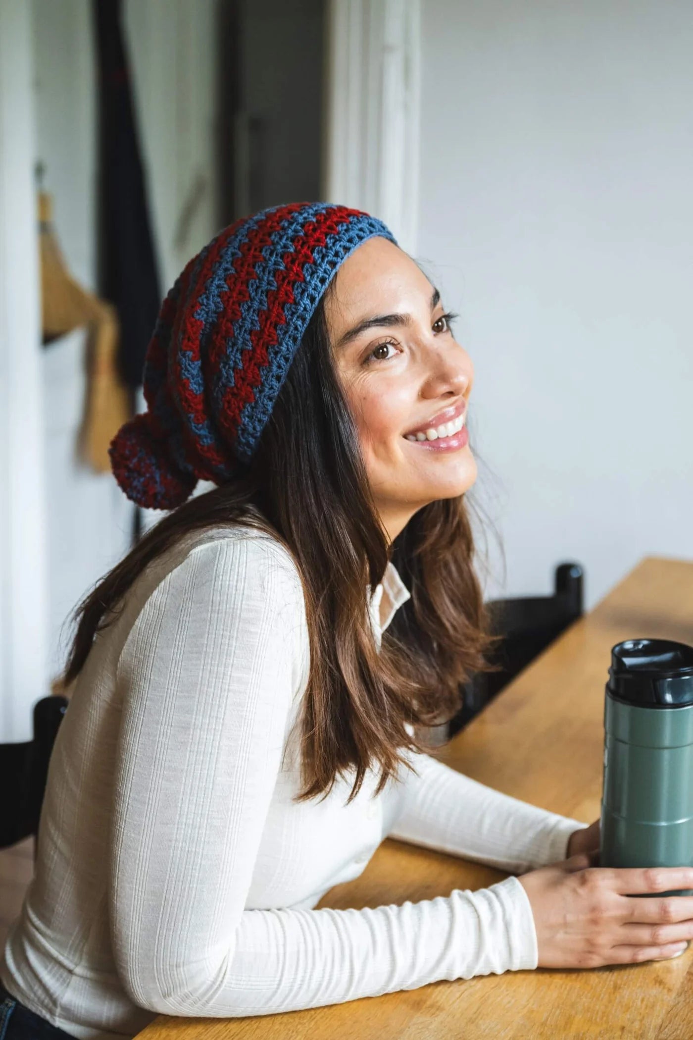 V-Stitch Hat (Crochet) From Lion Brand Yarn - FREE DIGITAL
